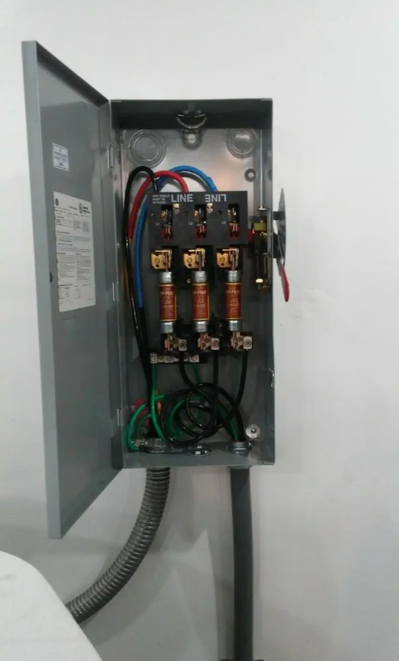 Three-phase disconnect switch installed for Smoke Detector Installation in Guttenberg